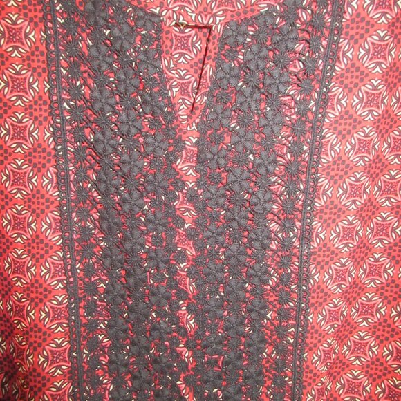 NY COLLECTION SIZE M L/S BABY DOLL BLOUSE WITH EMBROIDERY & DAISIES~POLYESTER - Picture 3 of 7